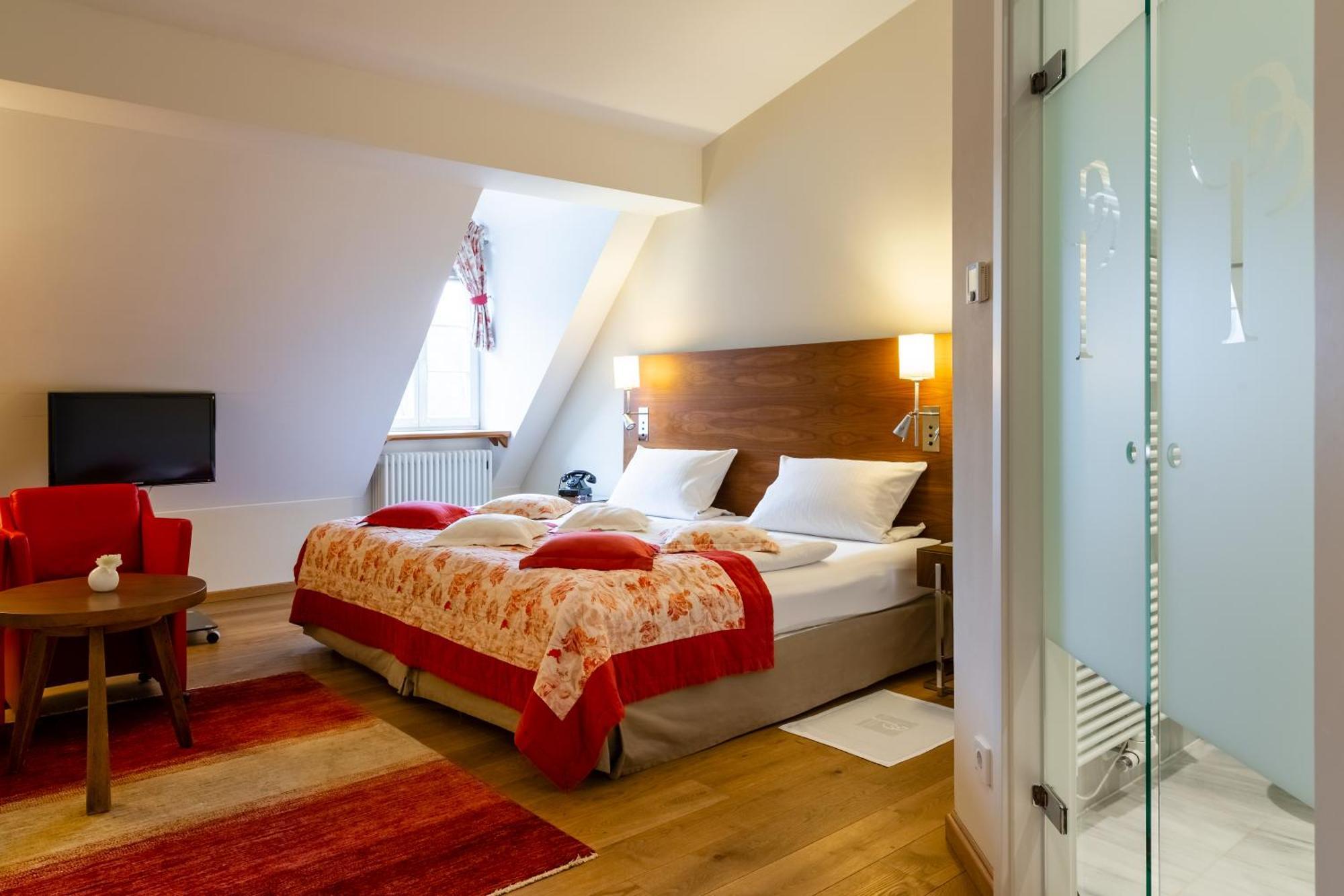 Palac Pakoszow Schlosshotel Wernersdorf Jelenia Góra Εξωτερικό φωτογραφία A typical room at the Hotel